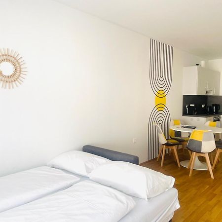 Apstay City Prime I Free Parking I Self Checkin Грац Экстерьер фото